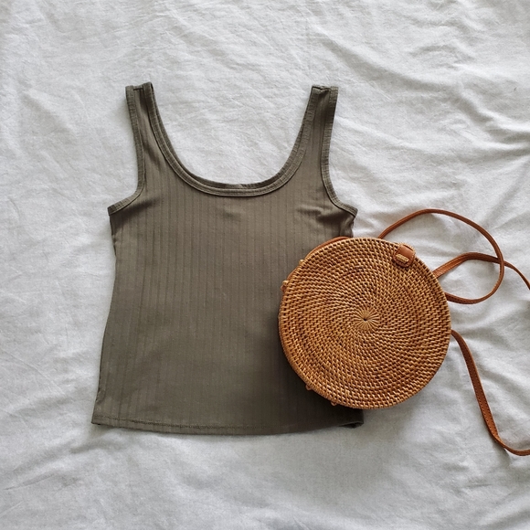 Semi crop - Picture 1 of 2